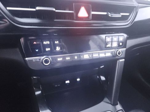 Used 2024 Kia Seltos S AWD/4WD image 19