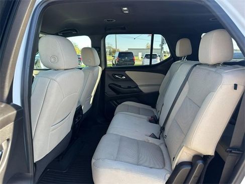 Certified 2023 Chevrolet Traverse LS image 10