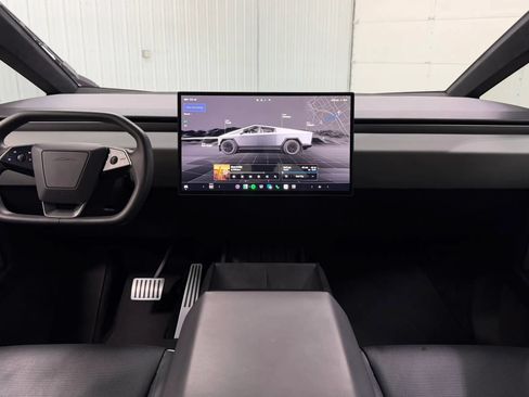Used 2024 Tesla Cybertruck AWD Crew Cab image 13