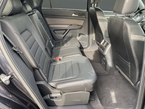 Used 2021 Volkswagen Atlas Cross Sport SEL Premium image 34