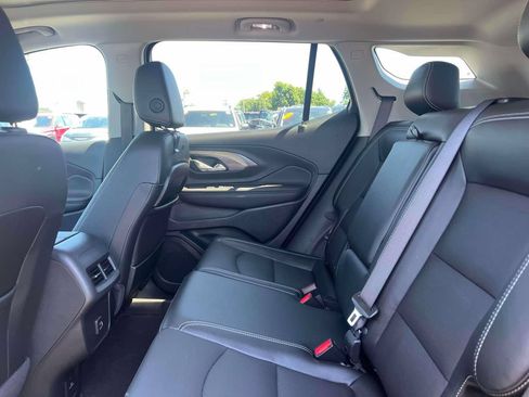 Used 2023 GMC Terrain SLT AWD/4WD image 12