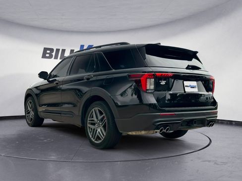 Used 2025 Ford Explorer ST AWD/4WD image 3