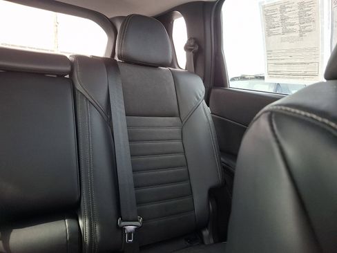 Used 2023 Mitsubishi Outlander SE image 16