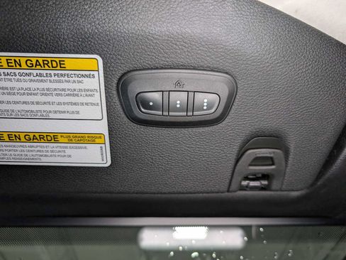 Used 2018 Jeep Wrangler Unlimited Sahara AWD/4WD image 30