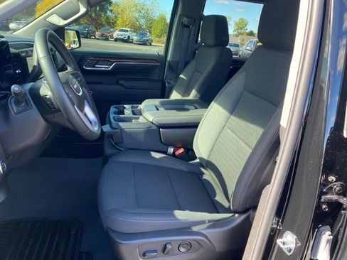 Used 2024 GMC Sierra 1500 Elevation image 15