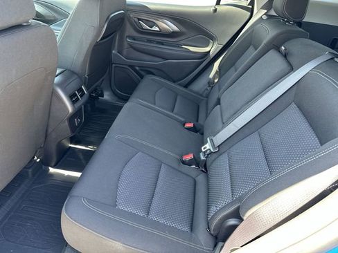 Used 2024 GMC Terrain SLE w/ Driver Convenience Package FWD image 26