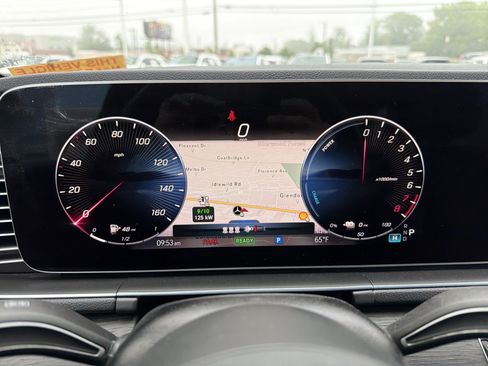 Used 2025 Mercedes-Benz GLE 450e 4MATIC w/ Winter Package image 21