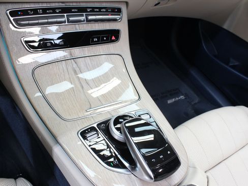 Used 2023 Mercedes-Benz E 450 Cabriolet image 86