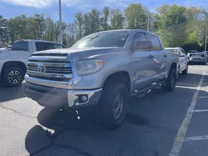 Used 2016 Toyota Tundra SR5 w/ SR5 Upgrade Package