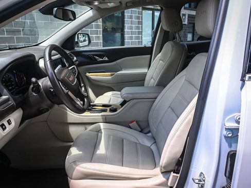 Used 2018 GMC Acadia Denali AWD/4WD image 8