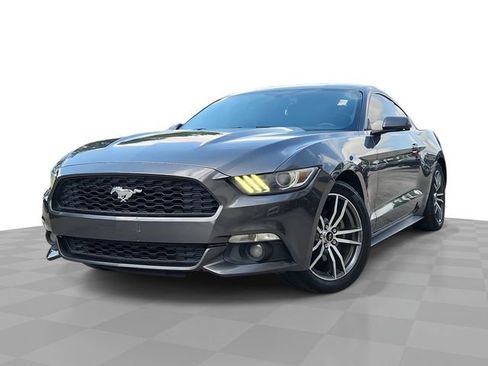 Used 2016 Ford Mustang Coupe RWD image 1