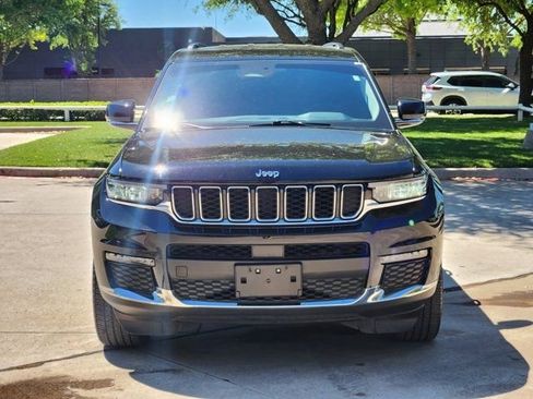 Used 2022 Jeep Grand Cherokee L Limited image 11