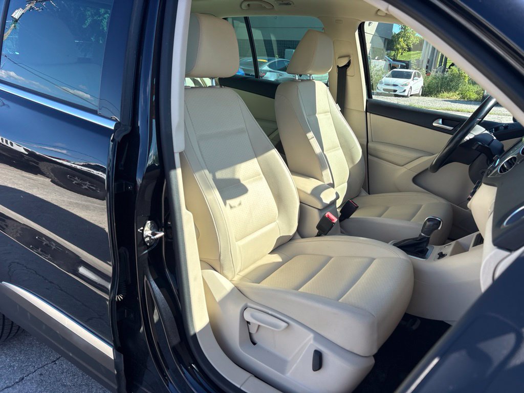 Used 2017 Volkswagen Tiguan Wolfsburg Edition AWD/4WD image 19