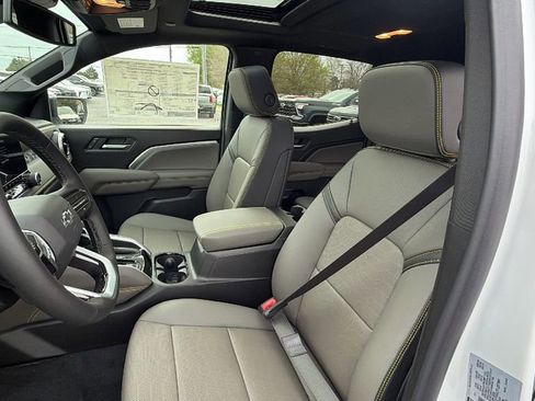 New 2026 Chevrolet Colorado ZR2 w/ Technology Package image 14