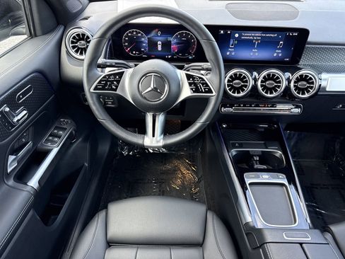 Certified 2024 Mercedes-Benz GLB 250 4MATIC image 14