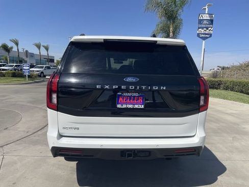 Used 2025 Ford Expedition Active RWD image 7
