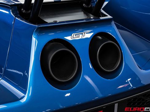 Used 2019 Ford GT RWD image 31
