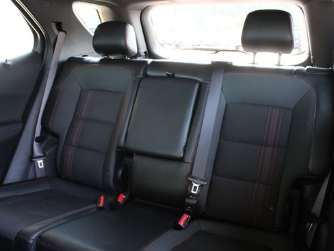 Used 2024 Chevrolet Equinox RS FWD image 17