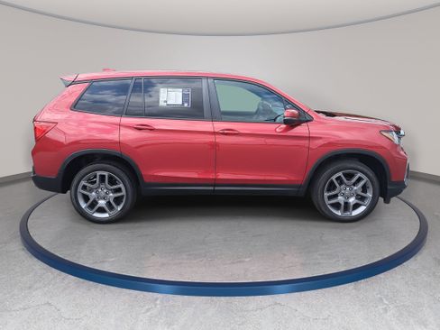 Used 2023 Honda Passport EX-L image 4