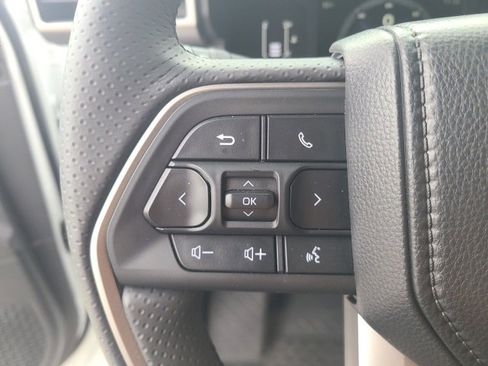 Used 2025 Toyota 4Runner SR5 image 20