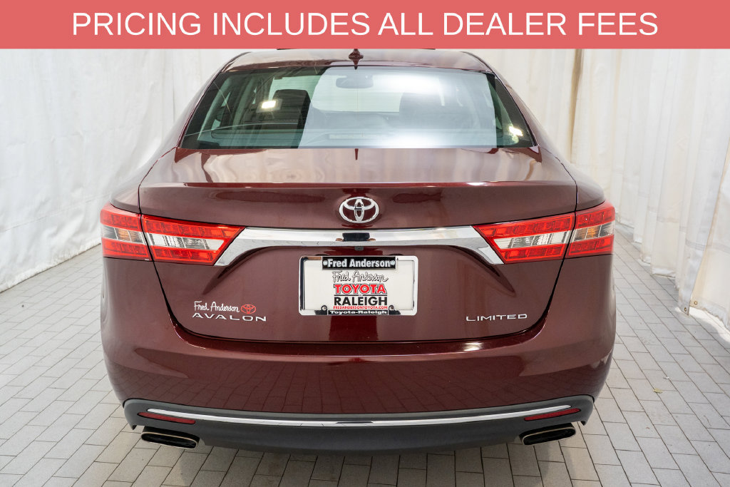 Used 2018 Toyota Avalon Limited FWD image 4