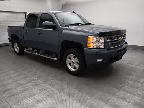 Used 2013 Chevrolet Silverado 1500 LTZ w/ LTZ Plus Package AWD/4WD image 11