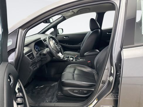 Used 2021 Nissan Leaf SL Plus image 11