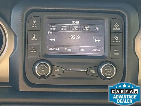 Used 2021 Jeep Gladiator Sport image 29