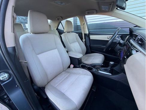 Used 2014 Toyota Corolla LE FWD image 19