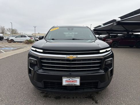 Used 2024 Chevrolet Traverse LT AWD/4WD image 7