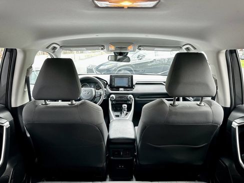 Used 2020 Toyota RAV4 XLE AWD/4WD image 35