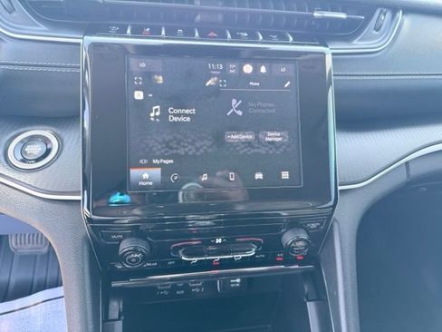 Used 2023 Jeep Grand Cherokee L Laredo RWD image 13