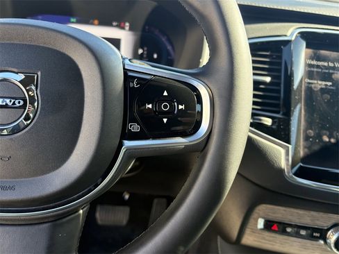 Used 2024 Volvo XC90 B6 Ultimate w/ Protection Package Premier image 15