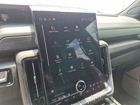 New 2026 GMC Yukon XL AT4 Ultimate AWD/4WD image 28
