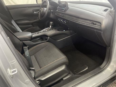 Used 2023 Honda HR-V Sport image 23