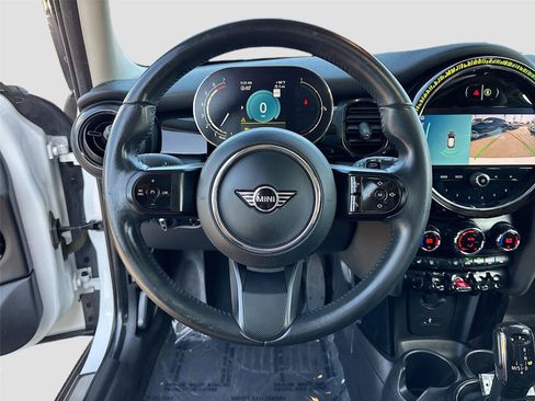 Used 2023 MINI Cooper 4-Door Hardtop FWD image 11