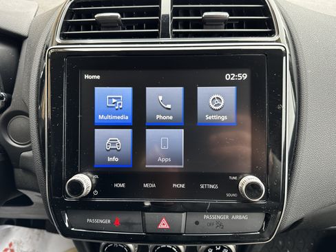 Used 2025 Mitsubishi Outlander Sport LE image 15