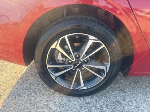 Used 2024 Kia Forte LXS w/ LXS Technology Package image 28