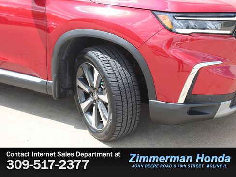 Certified 2024 Honda Pilot Touring image 22