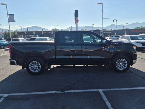 Used 2023 Chevrolet Silverado 1500 LT w/ Z71 Off-Road Package AWD/4WD image 2