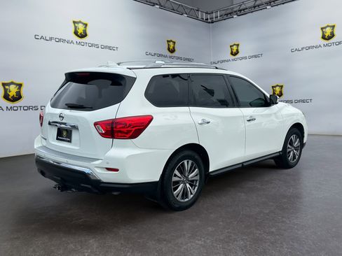 Used 2020 Nissan Pathfinder S image 5