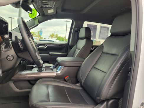 Used 2024 Chevrolet Silverado 1500 LTZ AWD/4WD image 10