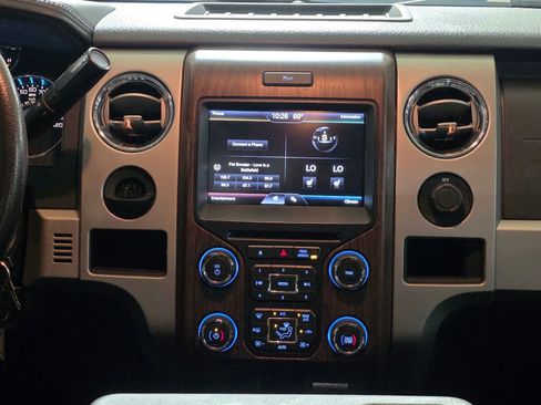 Used 2013 Ford F150 Lariat image 18