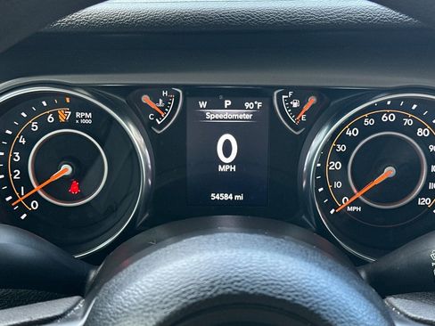 Used 2022 Jeep Wrangler Unlimited Sport image 33