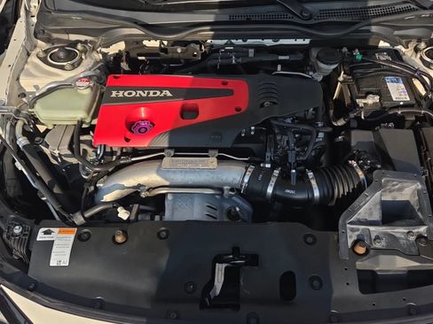 Used 2020 Honda Civic Type R image 11