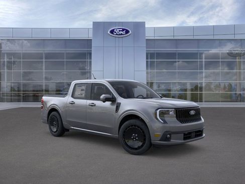 New 2025 Ford Maverick Lobo image 7