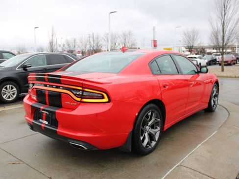 Used 2015 Dodge Charger SXT image 7