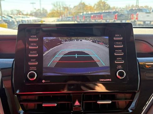 Used 2024 Toyota Camry SE image 17