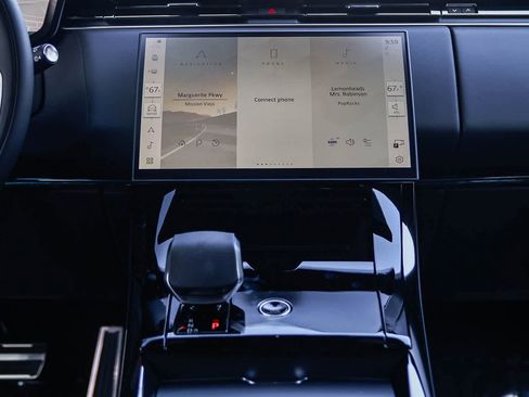 New 2026 Land Rover Range Rover Sport Dynamic SE image 13