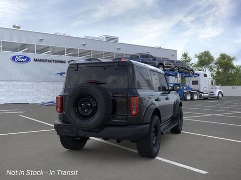New 2026 Ford Bronco Outer Banks image 8
